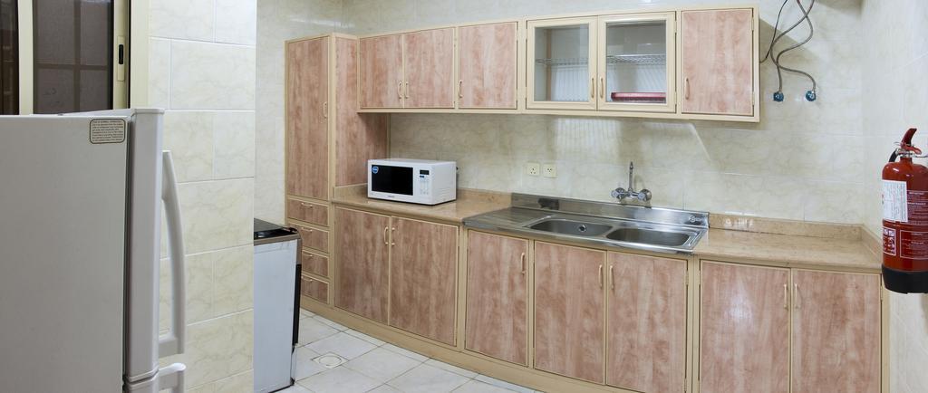Al Farhan Hotel Suites - Al Salam Riaad Buitenkant foto