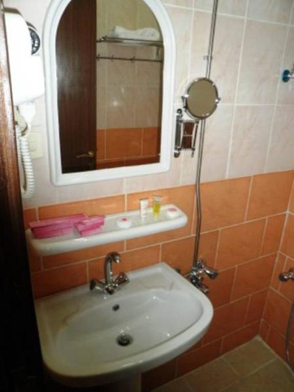Al Farhan Hotel Suites - Al Salam Riaad Buitenkant foto